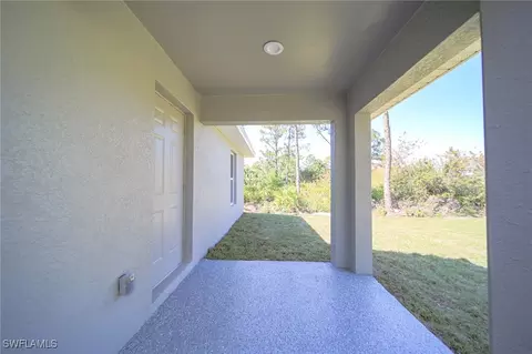 809 Bently St E, Lehigh Acres, FL 33974 photo 18