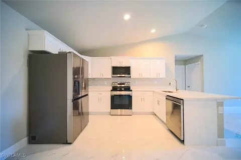 809 Bently St E, Lehigh Acres, FL 33974 photo 4