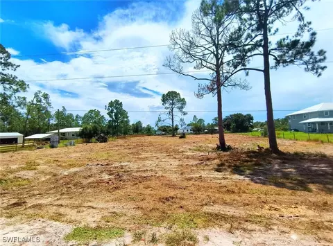 7763 19th Pl, Labelle, FL 33935 photo 2
