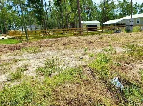 7763 19th Pl, Labelle, FL 33935 photo 6