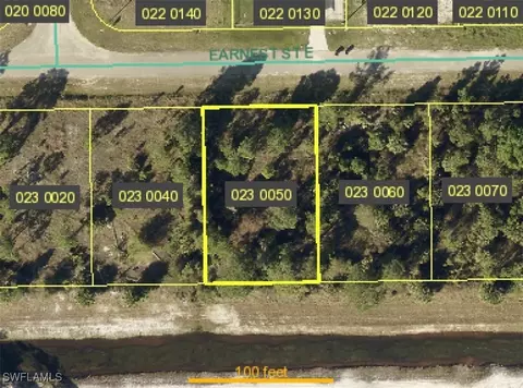 1242 Earnest St E, Lehigh Acres, FL 33974