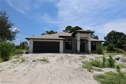 727 Goldwyn Ave S, Lehigh Acres, FL 33974