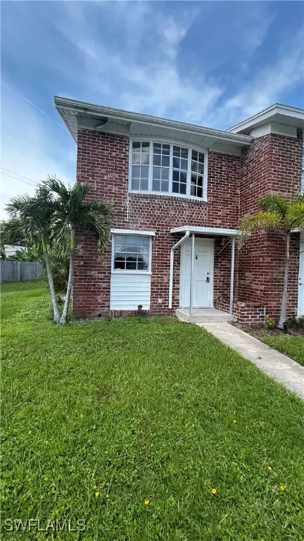 864 Courtington Ln #12, Fort Myers, FL 33919