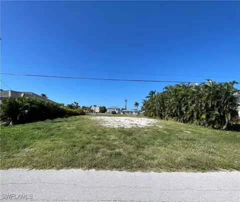 3267 Franzone Rd, Saint James City, FL 33956