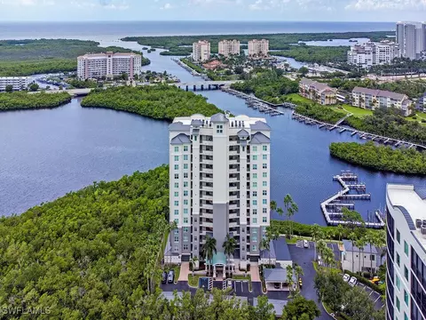 420 Cove Tower Dr #202, Naples, FL 34110