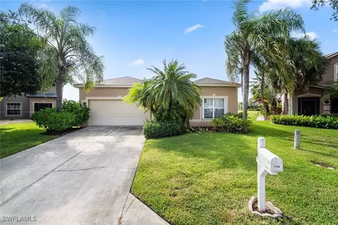11248 Cypress Tree Cir, Fort Myers, FL 33913