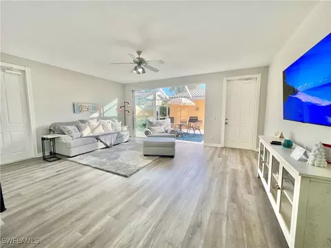 8036 Josefa Way, Naples, FL 34114