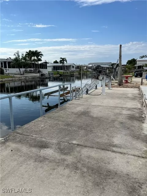 4980 Gulfgate Ln, Saint James City, FL 33956
