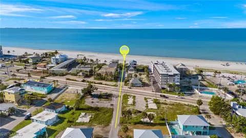 121 Delmar Ave, Fort Myers Beach, FL 33931