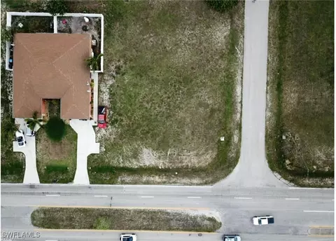 1024 Diplomat Pkwy E, Cape Coral, FL 33909