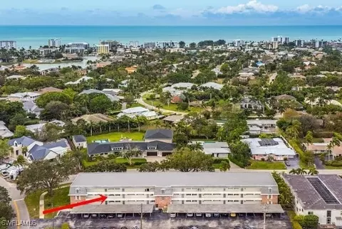 1900 Alamanda Dr #203, Naples, FL 34102