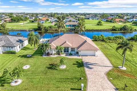 2727 SW 2nd Ter, Cape Coral, FL 33991