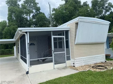 20530 River Dr, Estero, FL 33928 photo 4
