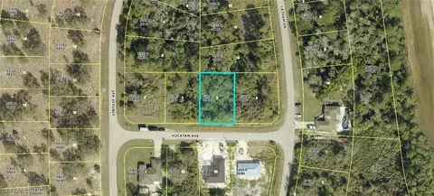 712 Yucatan Ave, Lehigh Acres, FL 33972