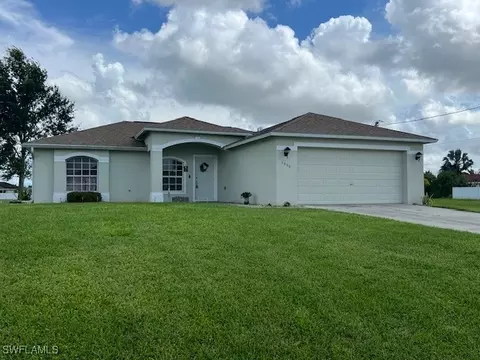 1050 NE 40th Ter, Cape Coral, FL 33909