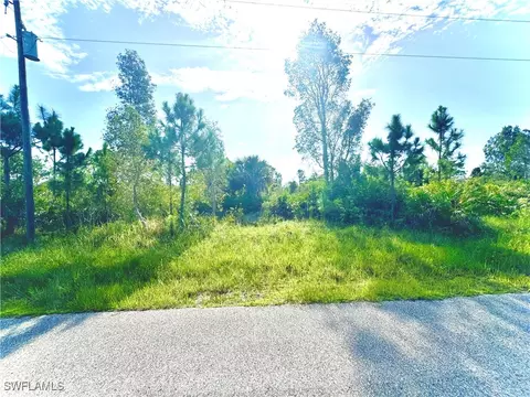 6006 Sara Ave N, Lehigh Acres, FL 33971