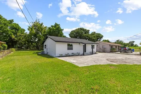 328 Nogales St, Fort Myers, FL 33916