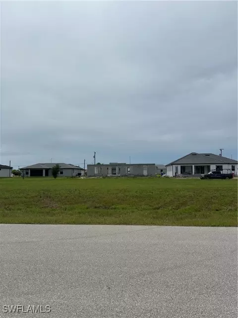 340 SW 31st Ave, Cape Coral, FL 33991