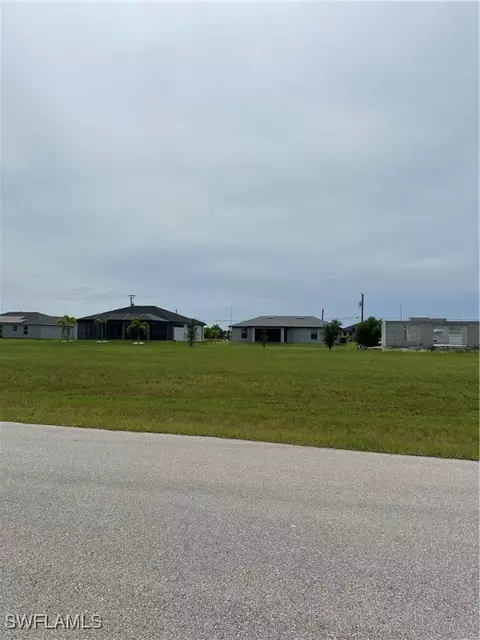 342 SW 31st Ave, Cape Coral, FL 33991