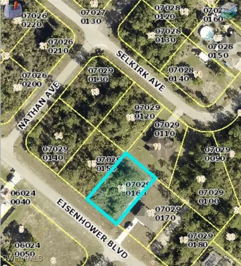 367 Eisenhower Blvd, Lehigh Acres, FL 33974
