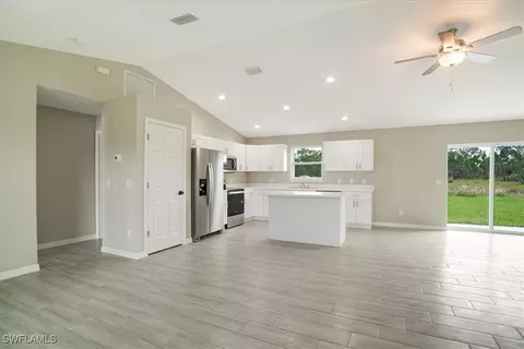 925 Joponica Ave S, Lehigh Acres, FL 33974