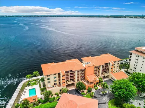 4015 SE 20th Pl #305, Cape Coral, FL 33904