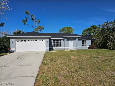 18416 Oriole Rd, Fort Myers, FL 33967