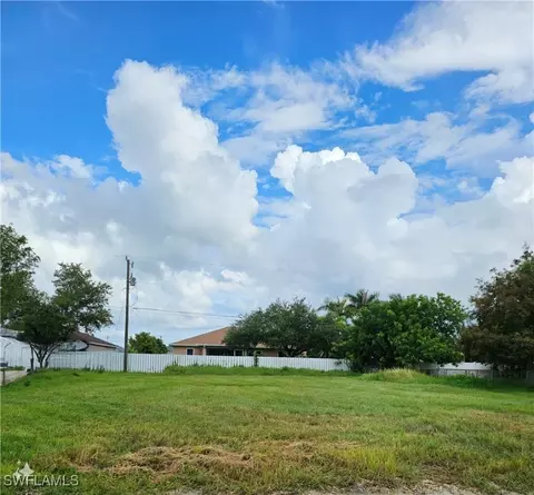 1425 NE 7th Ave, Cape Coral, FL 33909