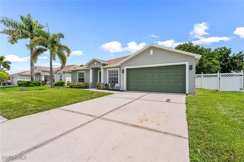 2422 Nature Pointe Loop, Fort Myers, FL 33905