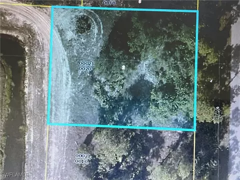 1903 Colonial Ave, Lehigh Acres, FL 33971
