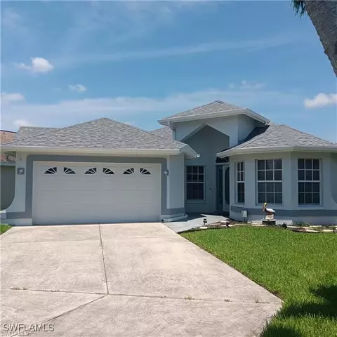 17735 Acacia Dr, North Fort Myers, FL 33917
