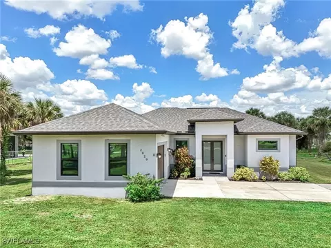 2829 18th Ave SE, Naples, FL 34117