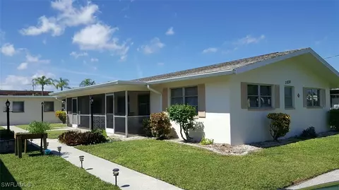 2836 SE 16th Pl #1-4, Cape Coral, FL 33904