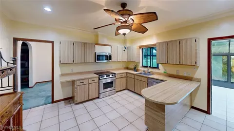 700 E Del Monte Ave, Clewiston, FL 33440 photo 3