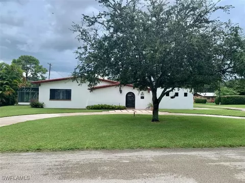 700 E Del Monte Ave, Clewiston, FL 33440 photo 2