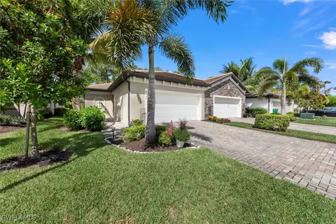 9164 Glenforest Dr, Naples, FL 34120