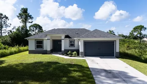 2915 22nd St W, Lehigh Acres, FL 33971