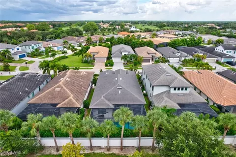 10047 Florence Cir, Naples, FL 34119 photo 3