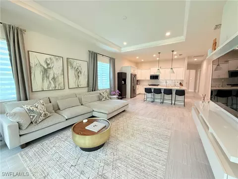 8893 Saint Lucia Dr, Naples, FL 34114