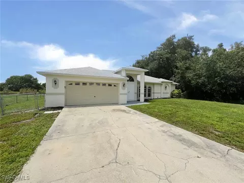 708 Fargo Dr, Fort Myers, FL 33913