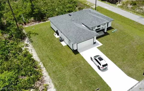 407 W 13th St, Lehigh Acres, FL 33972