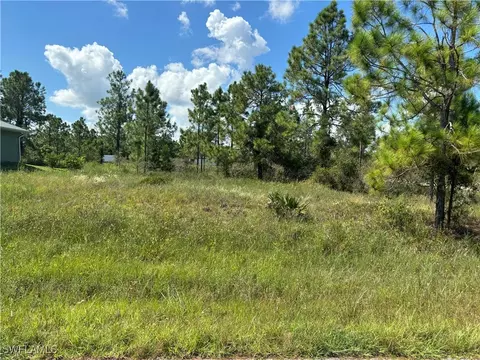 650 Crabtree Ct, Lehigh Acres, FL 33974