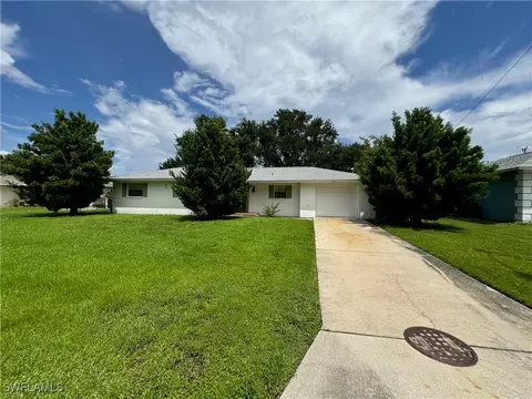 3907 SE 2nd Pl, Cape Coral, FL 33904