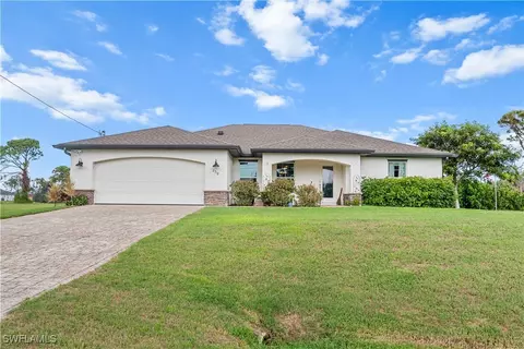 2318 NW 32nd Pl, Cape Coral, FL 33993