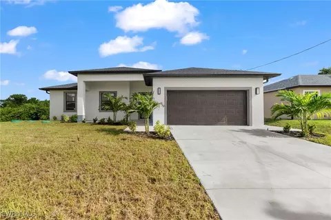 3014 2nd St W, Lehigh Acres, FL 33971