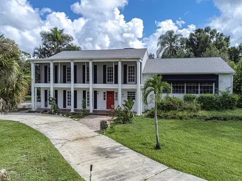13673 Pine Villa Ln, Fort Myers, FL 33912