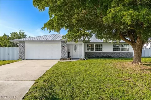 1434 SE 34th Ter, Cape Coral, FL 33904