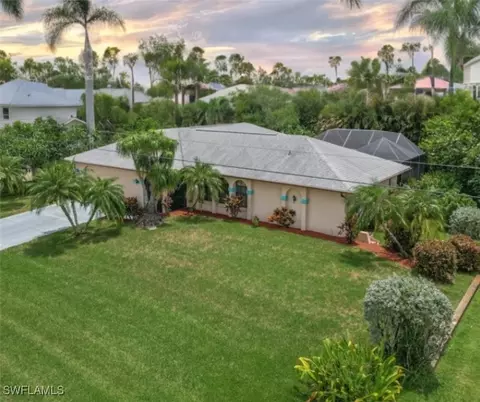 6640 Fairview St, Fort Myers, FL 33966