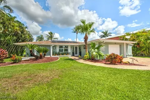 6316 Plumosa Ave, Fort Myers, FL 33908