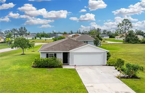 3433 W Gator Cir, Cape Coral, FL 33909